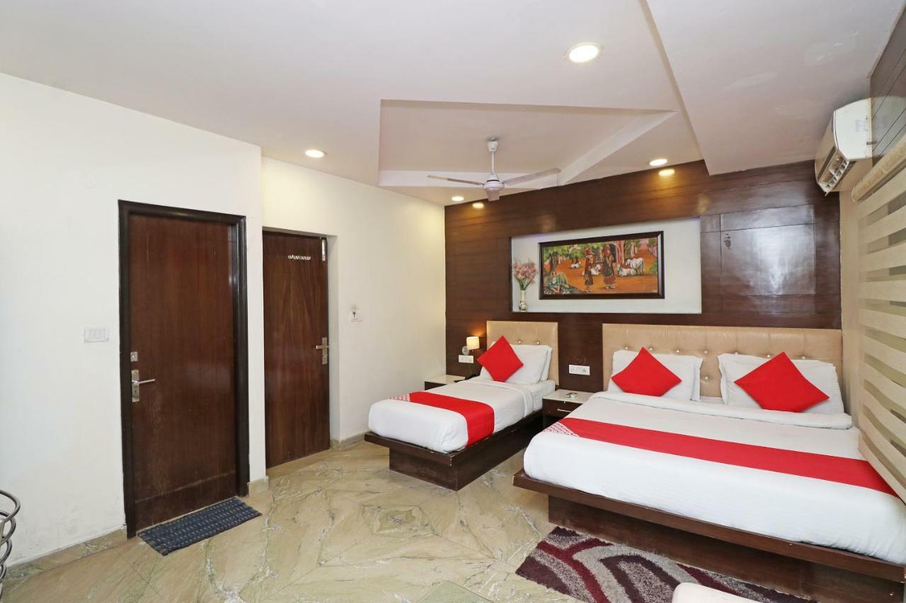 Oyo 30698 Hari Om Guest House Jādabpur Zewnętrze zdjęcie