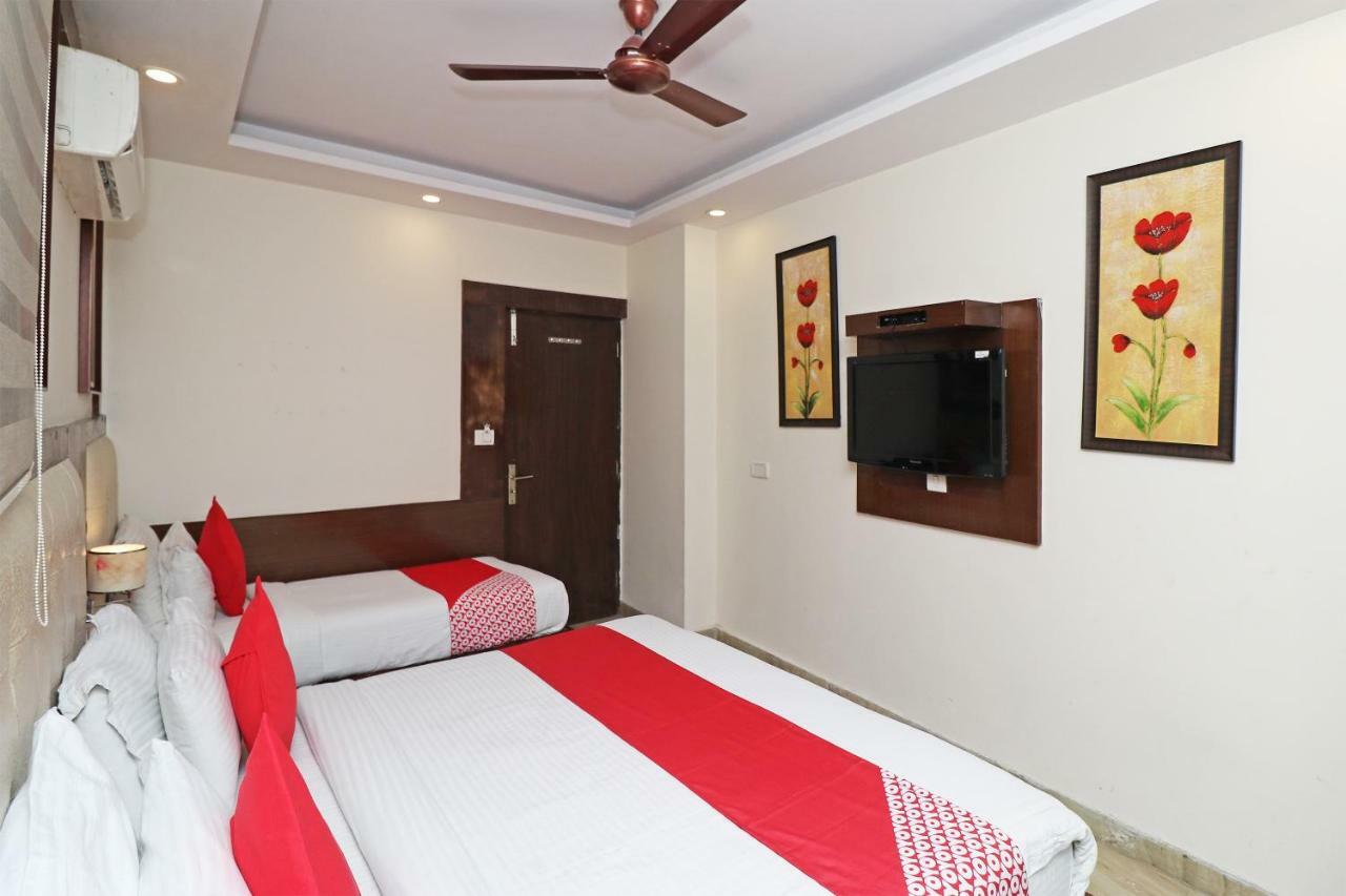 Oyo 30698 Hari Om Guest House Jādabpur Zewnętrze zdjęcie