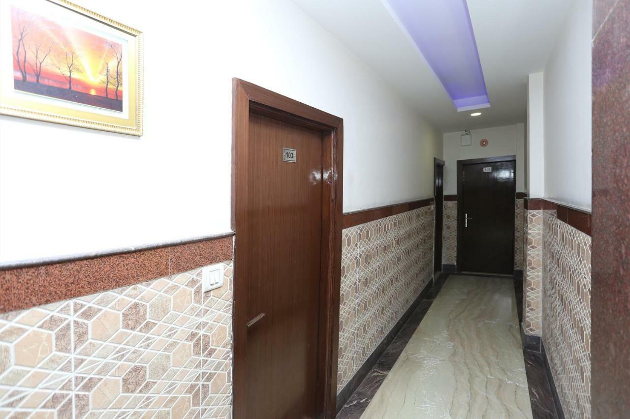 Oyo 30698 Hari Om Guest House Jādabpur Zewnętrze zdjęcie