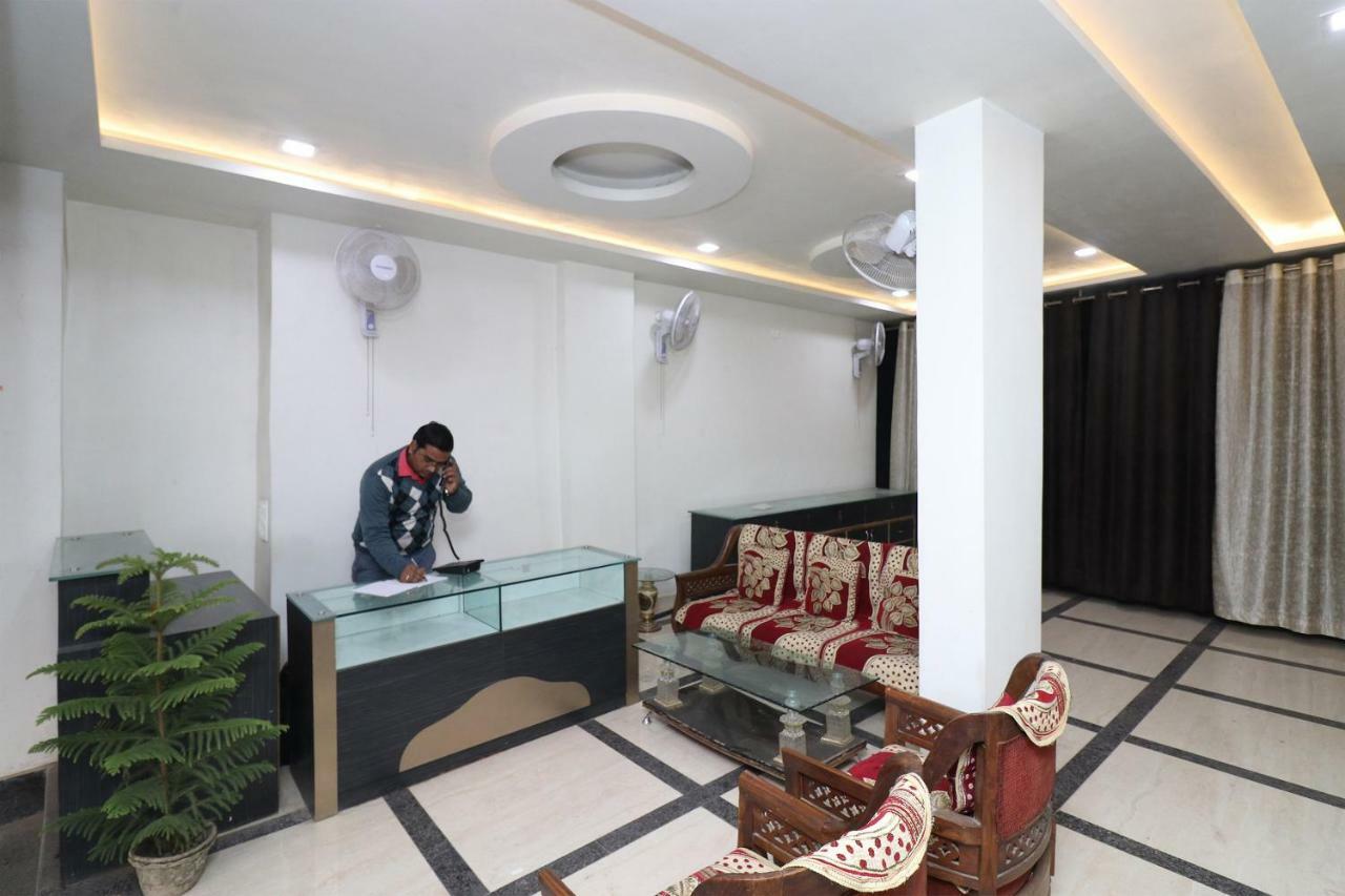 Oyo 30698 Hari Om Guest House Jādabpur Zewnętrze zdjęcie