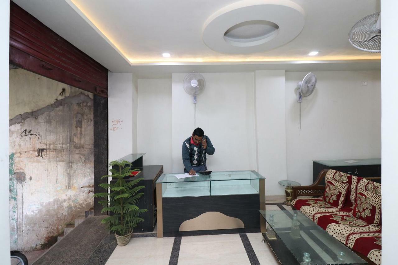 Oyo 30698 Hari Om Guest House Jādabpur Zewnętrze zdjęcie